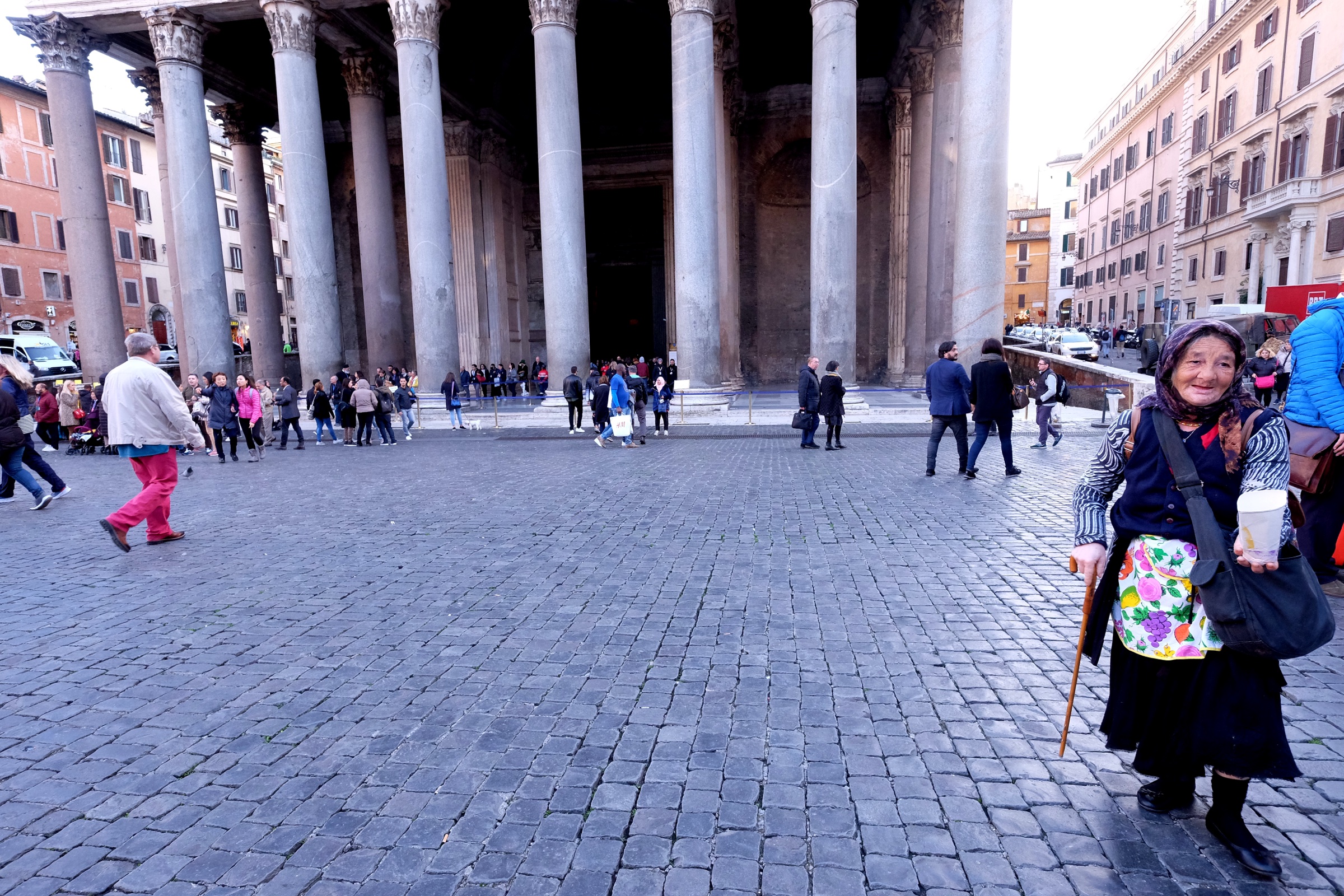 Crowds outside the Pantheon