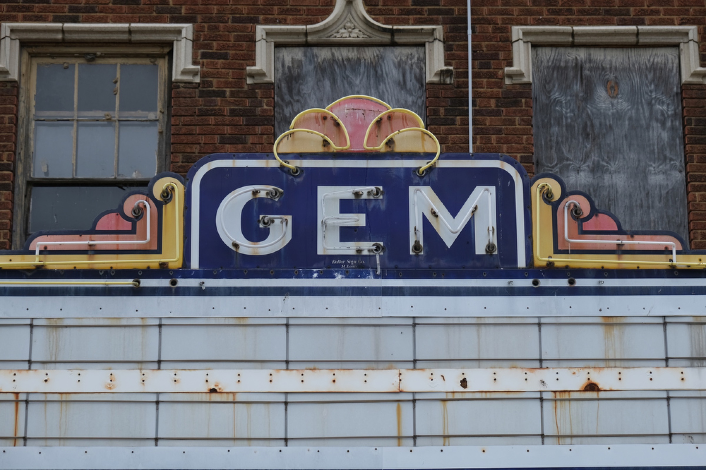Gem theatre sign